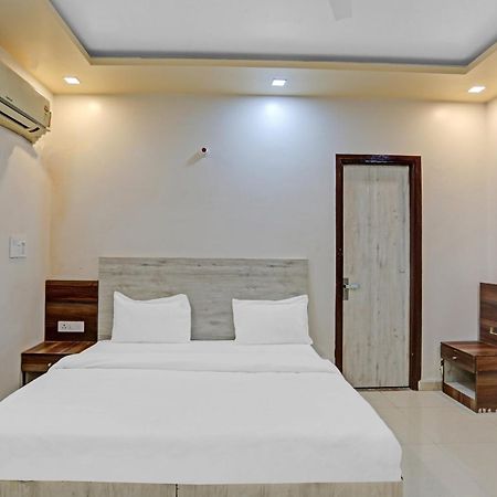 Hotel O Expo View Near Pvr Ansal Plaza Greater Noida Bagian luar foto