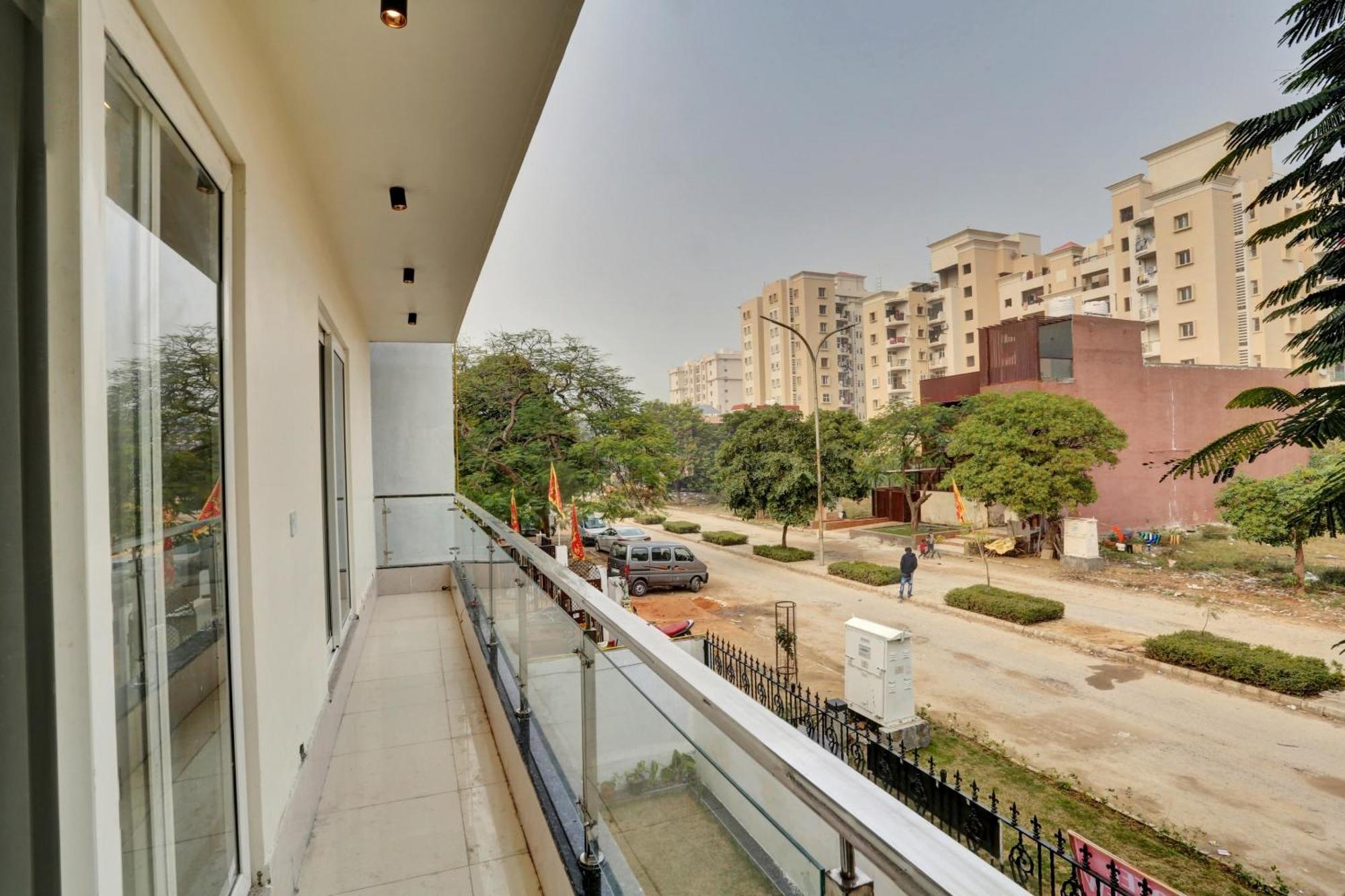 Hotel O Expo View Near Pvr Ansal Plaza Greater Noida Bagian luar foto